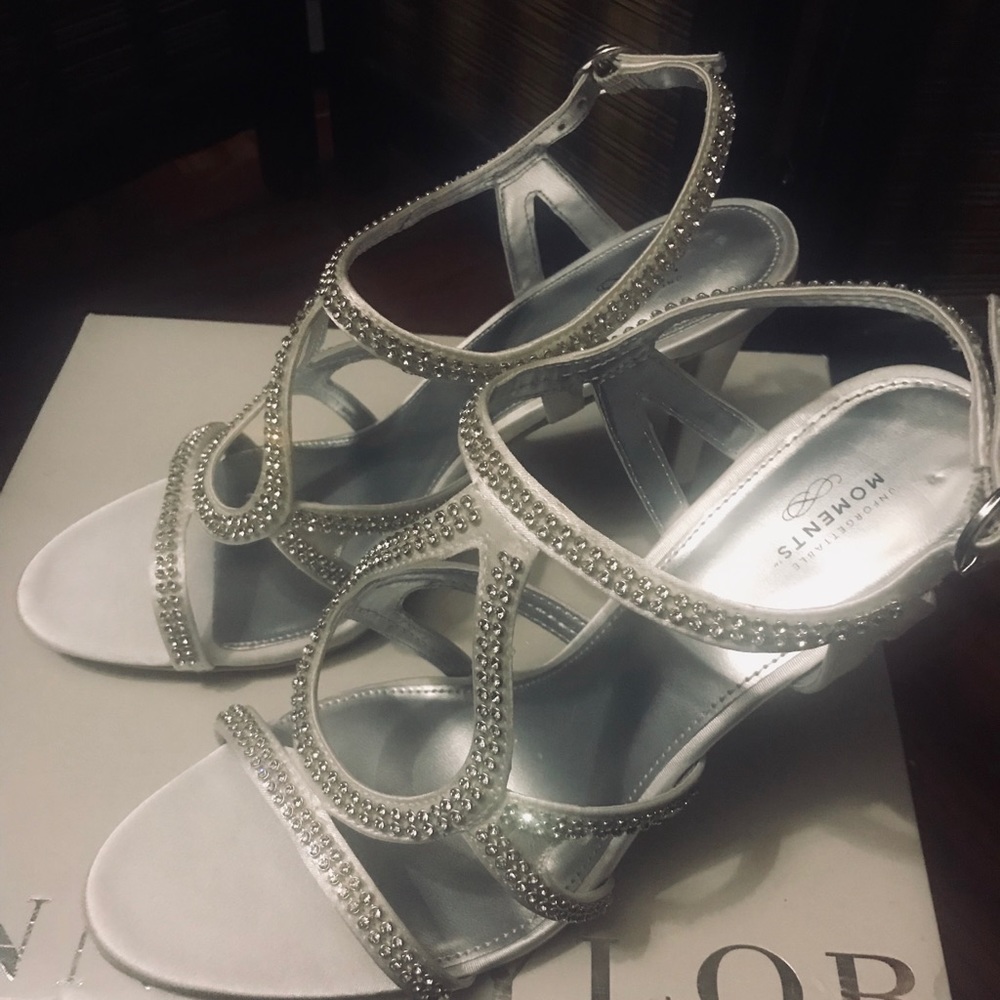 Beautiful Crystal Slingbacks - Picture 5 of 7